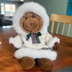 Russ Berrie Mittens Eskimo Brown Bear in Parka